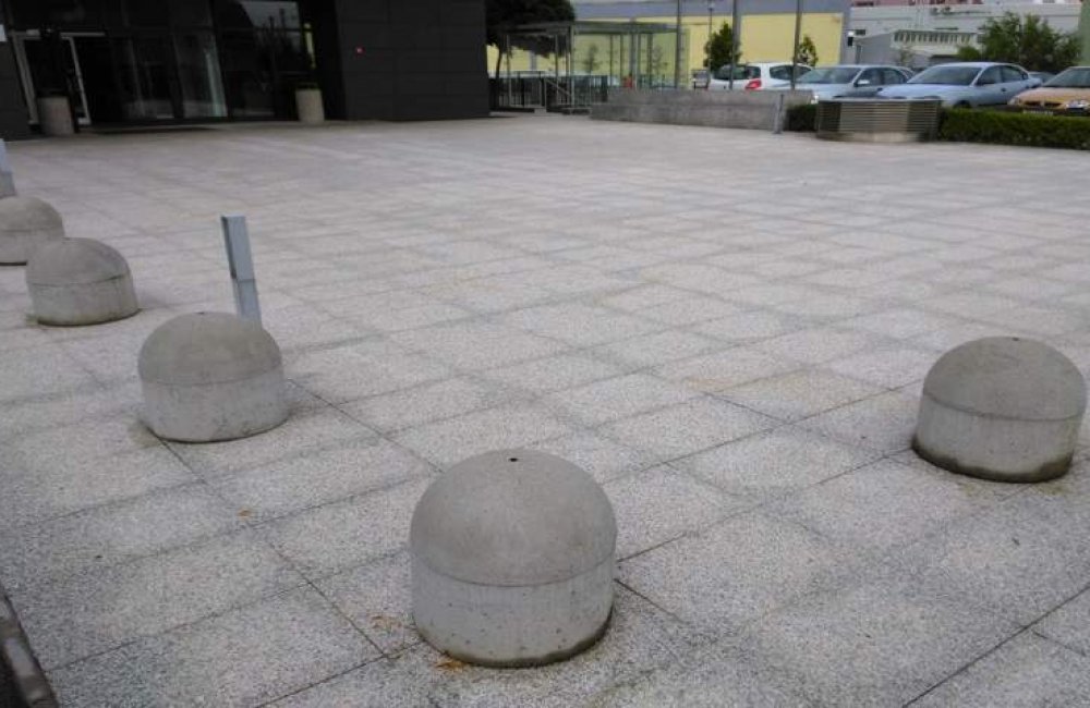 Narodne Novine - Zagreb - granit (Bianco sardo) #5